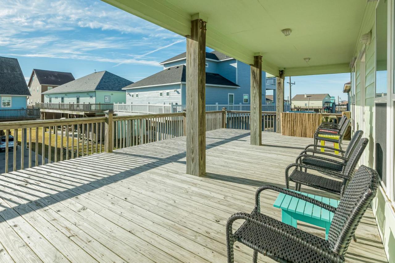Pelican View * Bolivar Peninsula
